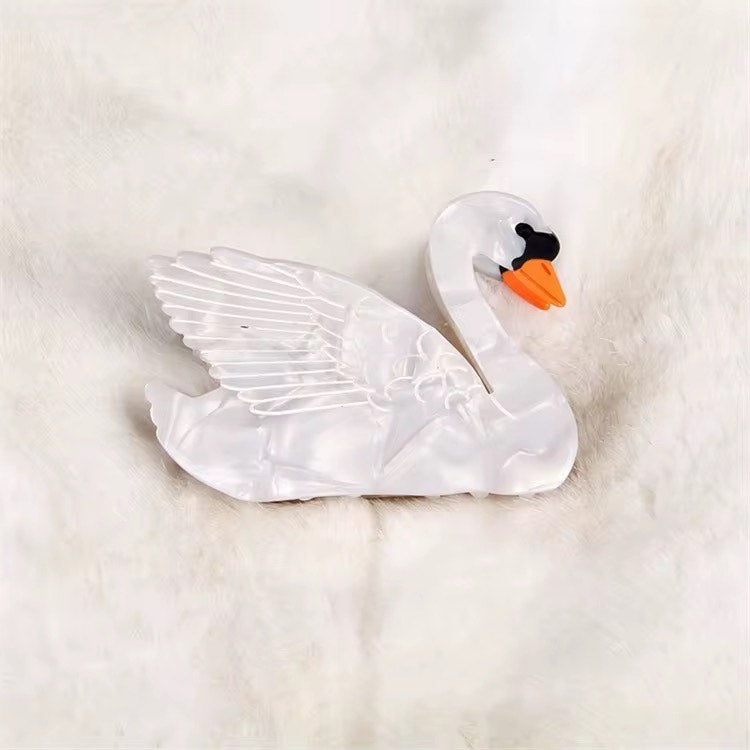 white swan clip